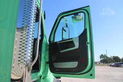 New | in-Stock 2025 WESTERN STAR 47X Cab Chassis trucks Texas US | Roll Off Truck World #1492024