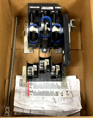NEW SQUARE D 9422ATEF101 FUSIBLE DISCONNECT SWITCH 100A 600VAC (INCOMPLETE)