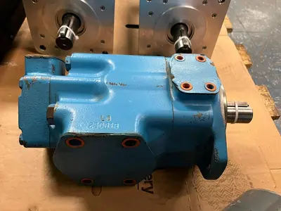 Used VICKERS F3-3520V30A12F-1BA22R Pumps | Surplus Asset Holdings #1206295