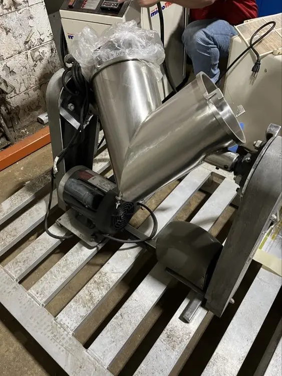 Used PATTERSON-KELLEY _UNKNOWN_ Double Cone - V Mixers New Jersey US | Equipment Xchange LLC #364428