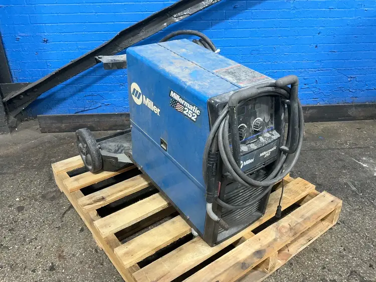 Used MILLER MILLERMATIC 252 Mig Welders Ohio US | HGR 24 #1266222