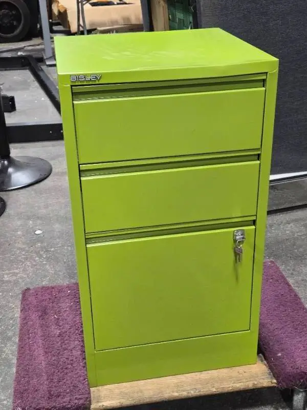 Bisley Metal Locking File Cabinet 3-drawer and Key