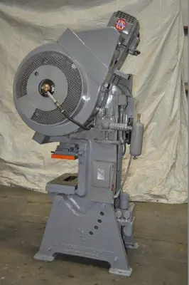 USED L & J 27