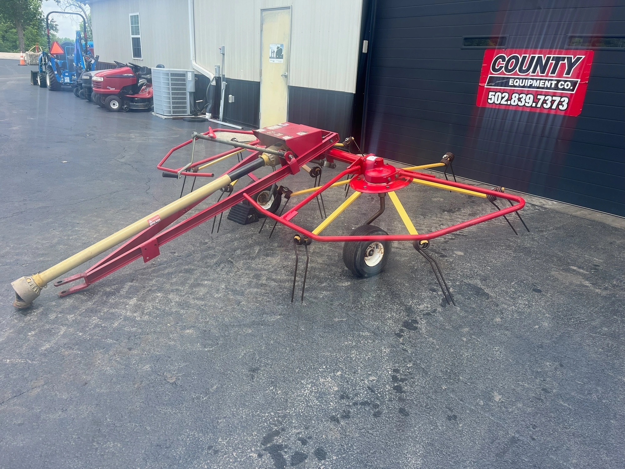 Used TONUTTI GT-310 Tedders Kentucky US | County Equipment Company LLC #1250361