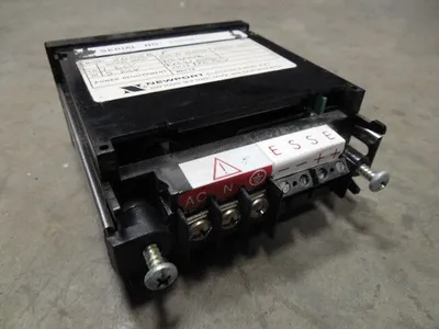 Newport Electronics 2002B-P Digital Process Meter Used