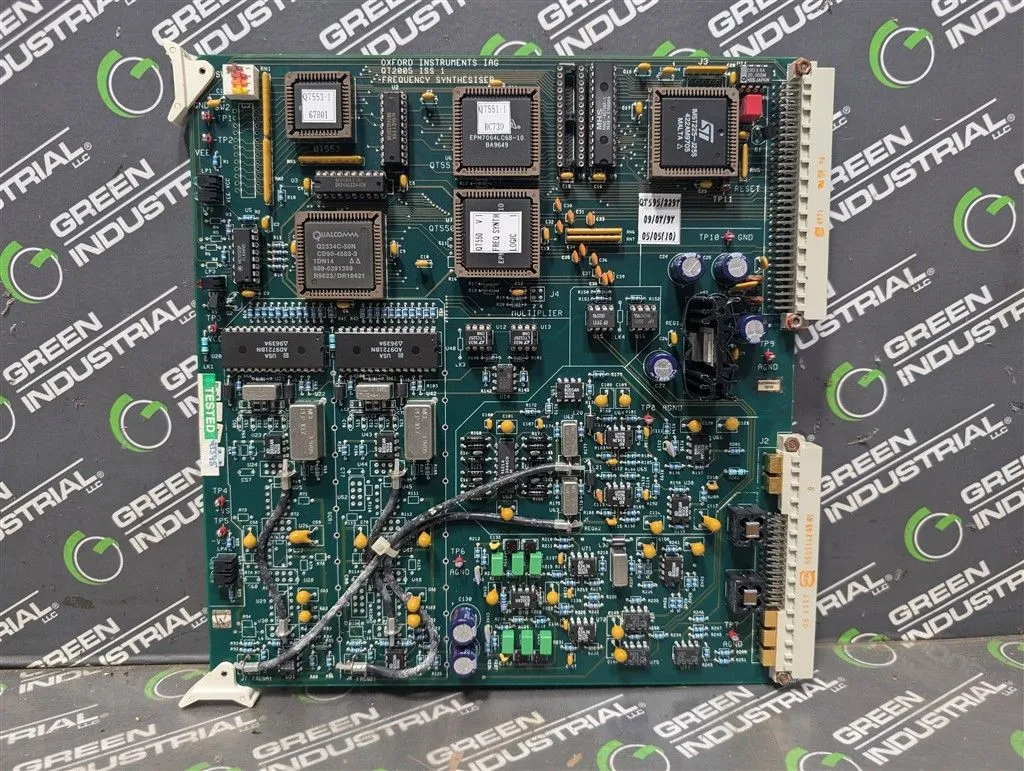 Oxford Instruments IAG QT2005 ISS 1 Frequency Synthesizer QT595/2297 Used