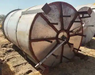 4000 gal ce howard stainless steel tank