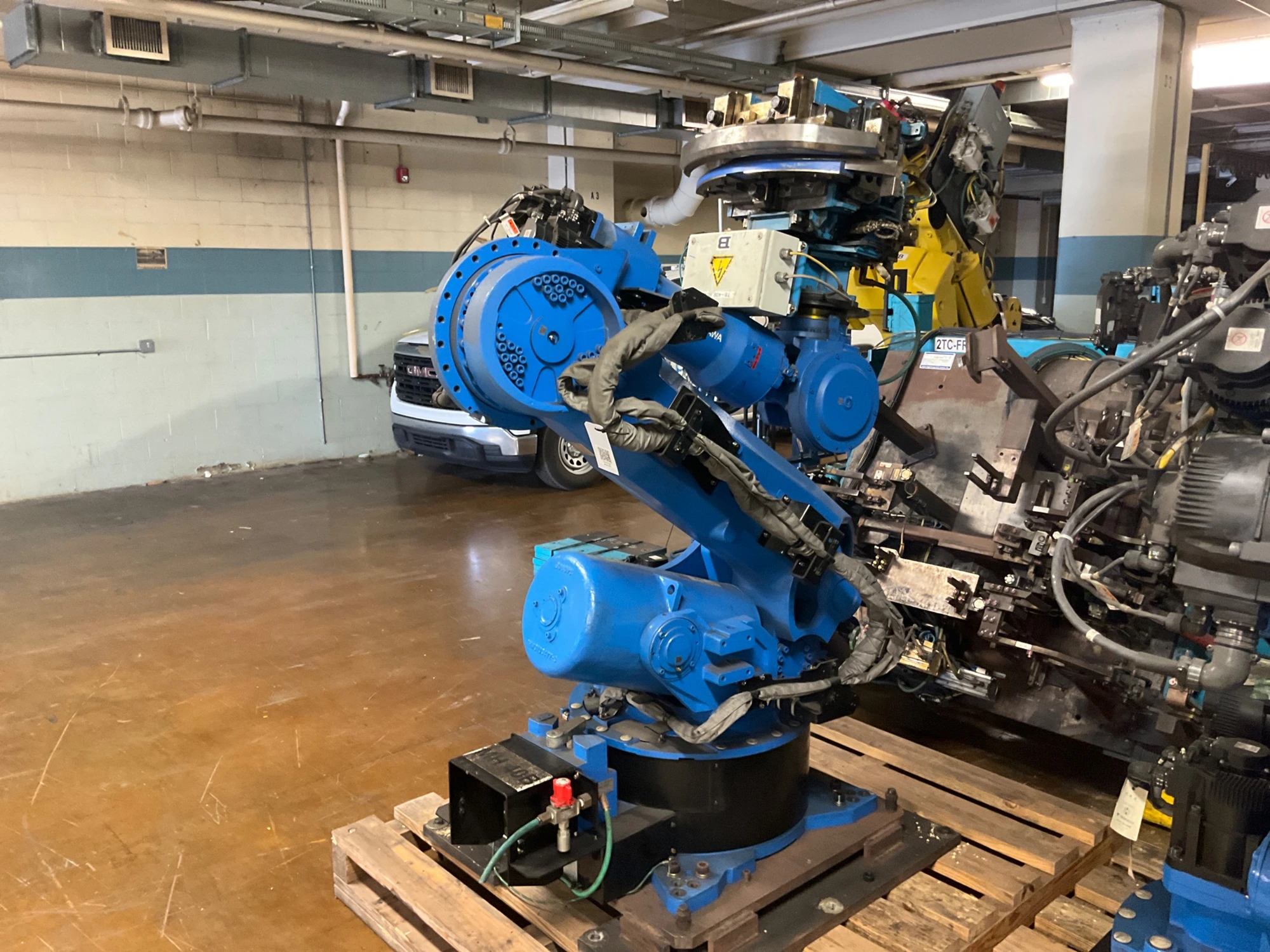 USED 2014 YASKAWA MOTOMAN ES280D
