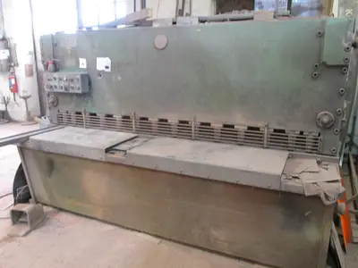 FG 825