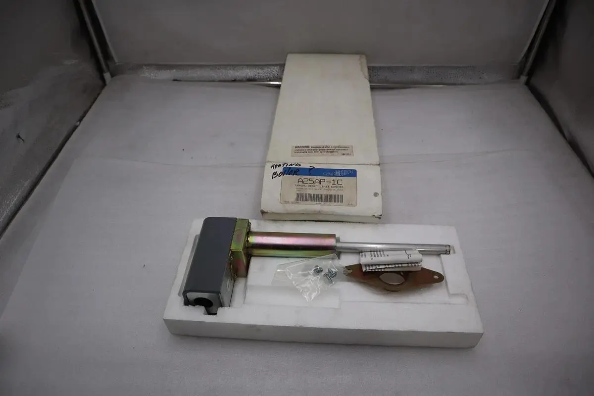 NEW OPEN BOX Johnson Controls A25AP-1C  Warm Air Limit Control STOCK GF165
