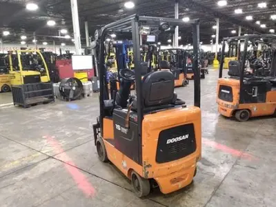 USED 2019 DOOSAN BC15S-5