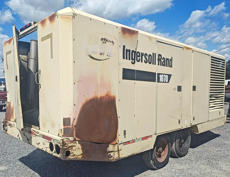 Used 2002 INGERSOLL-RAND XHP 1070 CFM / 350 PSI AIR COMPRESSOR High Pressure Air Compressors Pennsylvania US | East West Machinery & Drilling #1417783
