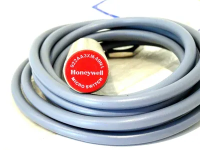 NEW HONEYWELL 922AA3XM-A9N-L PROXIMITY SENSOR 922AA3XMA9NL