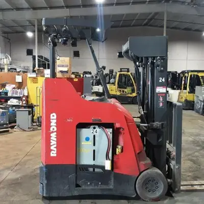 USED 2021 RAYMOND 425-C40QM