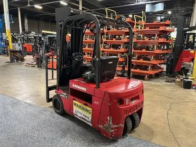 Used RAYMOND 445C35QM 3-Wheel Sit down Electric Counterbalance Forklifts Illinois US | Somerset Equipment Sales #1546127