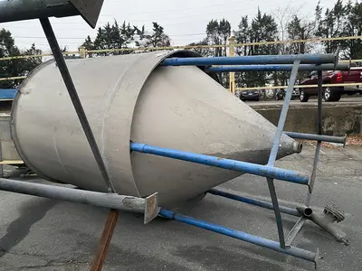 Used USED 3000 GALLON FIBERGLASS CONE BOTTOM TANKS _UNKNOWN_ Dish & Cone Bottom Tanks North Carolina US | DH Griffin Used Equipment #1383800