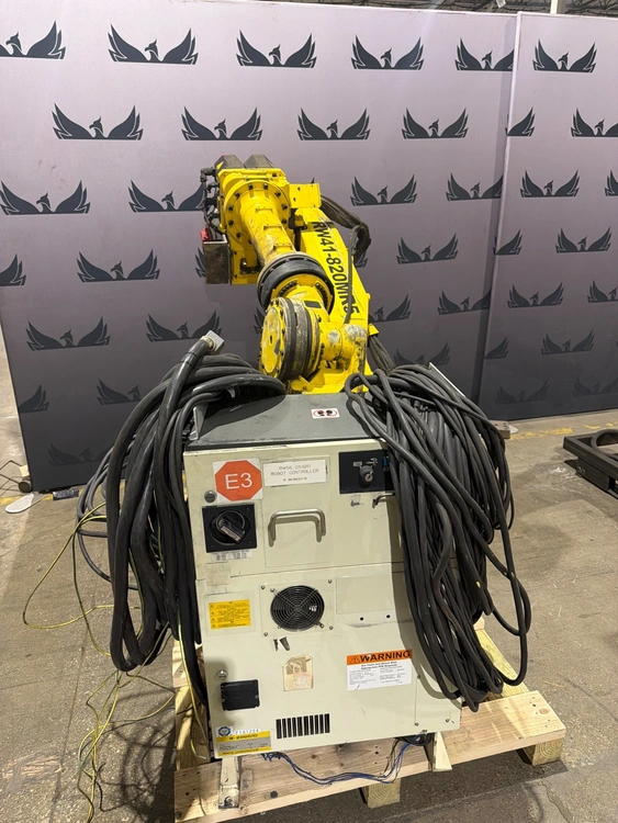 Used 2016 FANUC R-2000IB/210F + R30IB Robots Michigan US | iGAM Industrial Marketplace #888482
