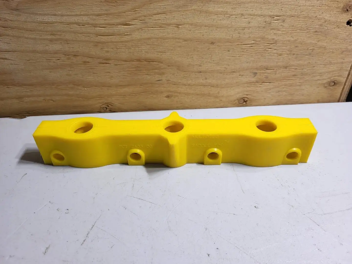 Saddle Top Rail System Fastener for Screen Decks