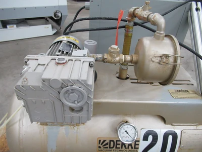 USED 2015 DEKKER VACUUM TEHCNOLOGIES PUMPS RML010T1-01-AS