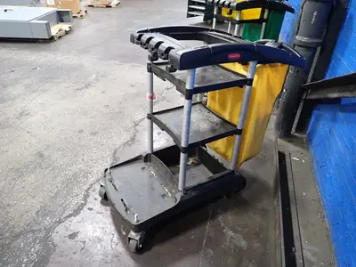 Rubbermaid Janitor Cart