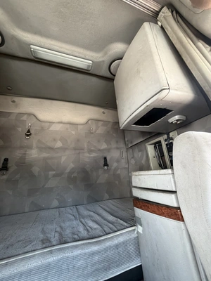 Used 2009 VOLVO VNL Conventional trucks Indiana US | Miedema Asset Management Group #1414638