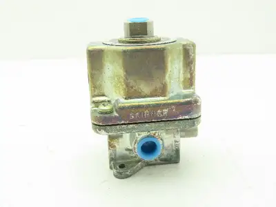 Honeywell Skinner A4LR2152 Solenoid Valve 3-Way NC 120V 150 PSI 1/4" NPT