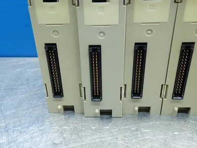USED OMRON C200HOD212