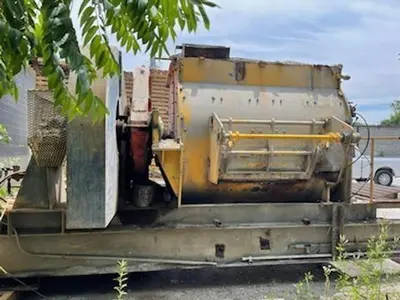 Used 1977 BESSER 80 CU.FT Horizontal Mixers Quebec CA | DIT Equip #1412416