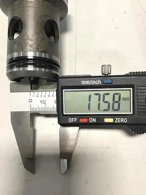 USED VICKERS 40-D20