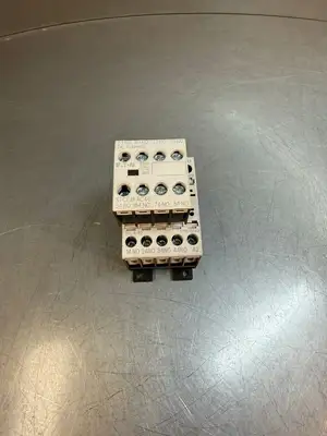 Eaton DIL A-40. Contactor Relay. XTRE10B40 w/ XTCEXFAC40 (9.3.4)