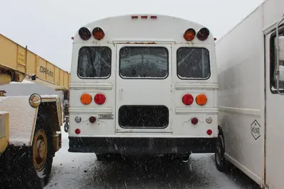 1996 INTERNATIONAL 3800 T444E BUS | Levy Recovery Group (13)