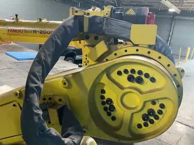 Used 2004 FANUC R2000IA 165F Robots Ohio US | HGR 24 #1566856