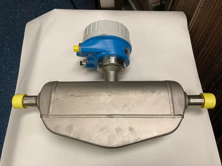 New | in-Stock ENDRESS+HAUSER 8S1B15-14P4/0 Flowmeters Ohio US | Surplus Asset Holdings #1226358