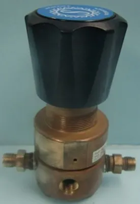 QTY. 1. SCOTT SPECIALTY GASES PRESSURE REGULATOR V...