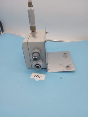 USED Dwyer Dh11-007