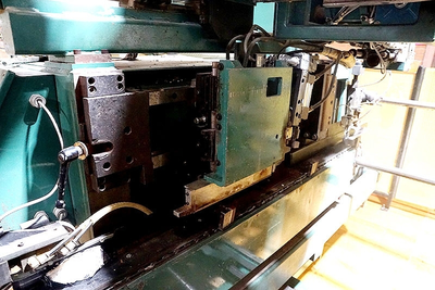 Dodds DE-760H Double End CNC Automatic English Drawer Dovetailer With Notching
