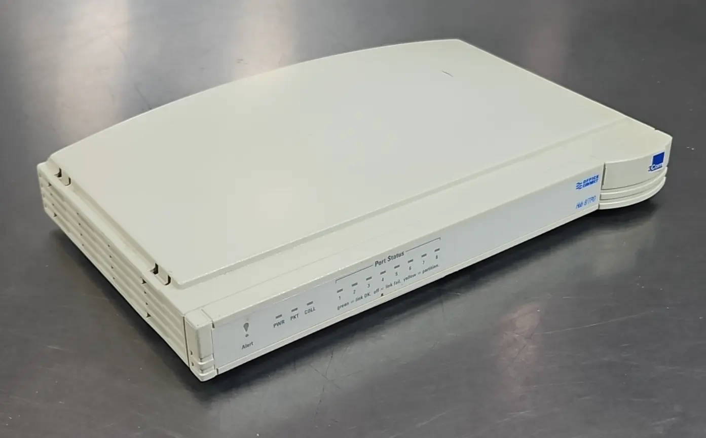3COM 8port Office Connect Ethernet Hub, 3C16700 1670-010-000-3.00 Loc3C27