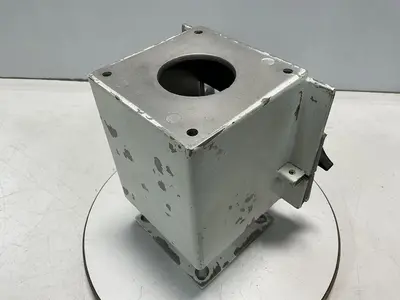USED METAL FABRICATING NO MODEL NUMBER / NO TAG