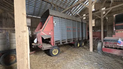 GEHL BU970 Silage wagon | Iron Listing (25)