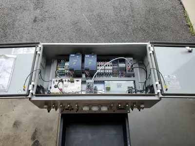 USED SICK SIC2000-9420T00S06 MSC-SIM COMBO 40A CONTROL CABINET