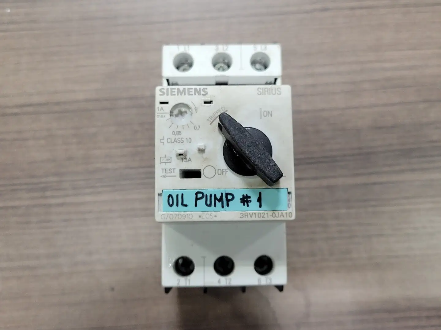 USED SIEMENS 3RV1021-0JA10
