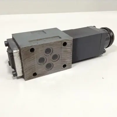 USED REXROTH 3WE6A52/AG24NZ4