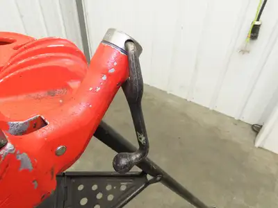 Ridgid 460 Tristand Portable Chain Pipe Vise 1/8" to 6" Tripod Stand Jack Screw