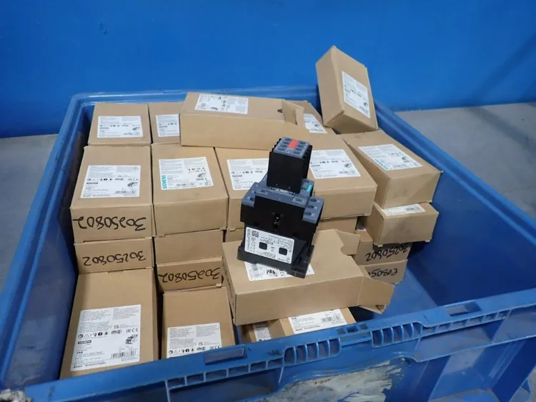 New | in-Stock SIEMENS 3RT20271BB443MA0 PLC Contactors Ohio US | HGR 24 #786951