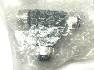 BCC0AA7 | Balluff  Tee Connector BCC A315-A315-A315-T0023-000 - New