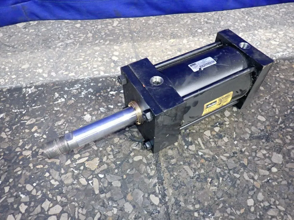 Used 2025 PARKER 5.00CBB2ANLUS38AC6.000 Pumps Ohio US | HGR 24 #941404