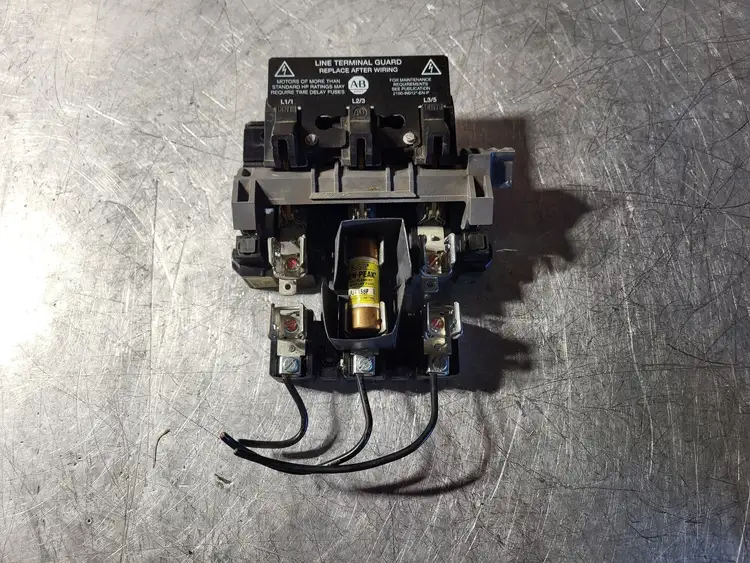 Used ALLEN-BRADLEY 1494F-D30 Switchgears British Columbia CA | Lenmark #239712