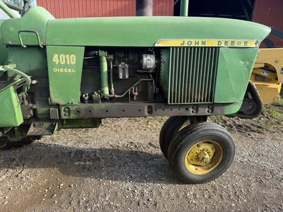 Used JOHN DEERE 4010 TRACTOR Utility Tractors Michigan US | Miedema Asset Management Group #1443322