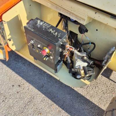 USED 2013 JLG 4069LE