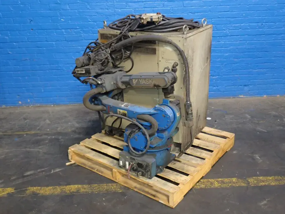 USED 2013 YASKAWA MOTOMAN MH6